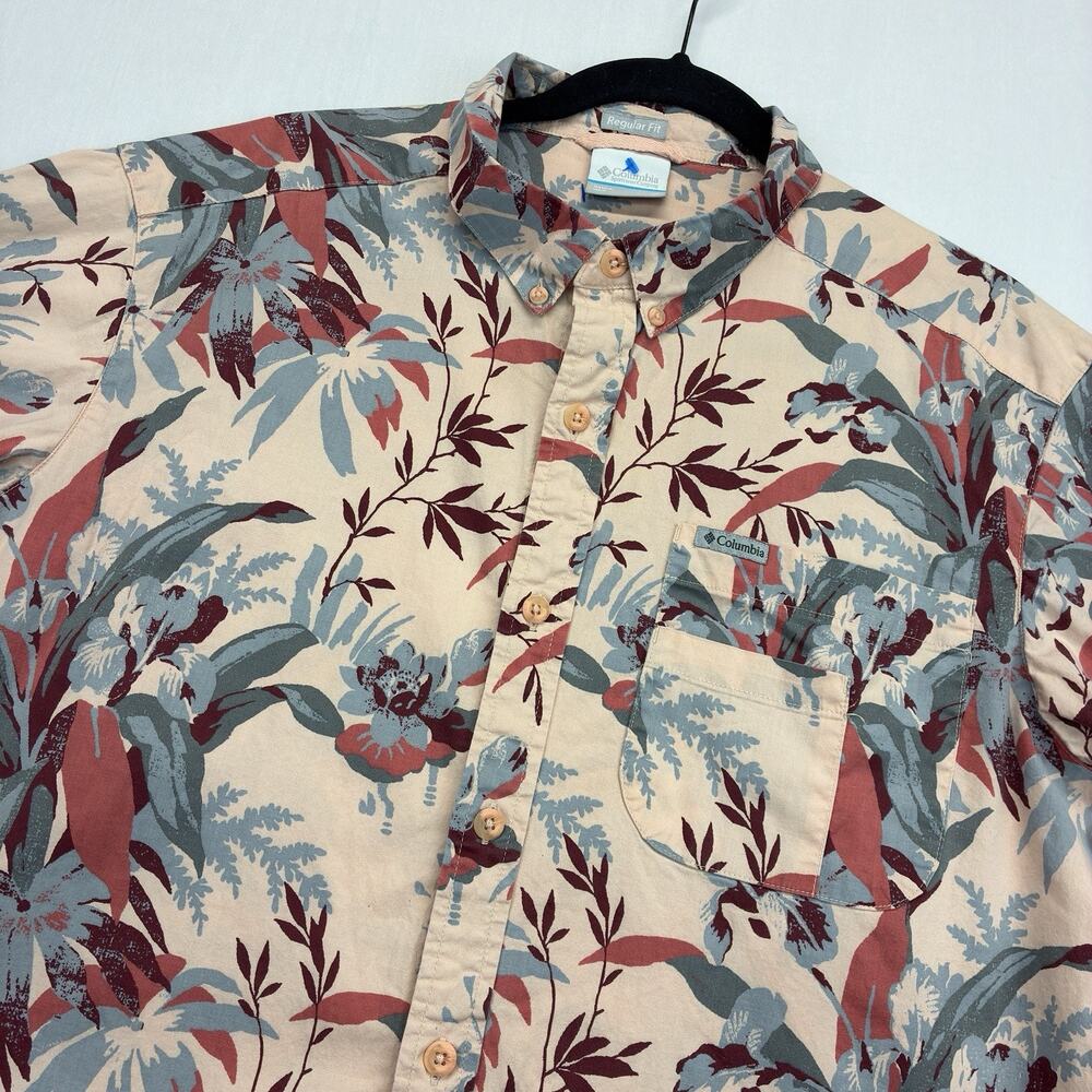 Columbia Shirt Men XL Tropical Floral Hawaiian Button Down Short Sleeve